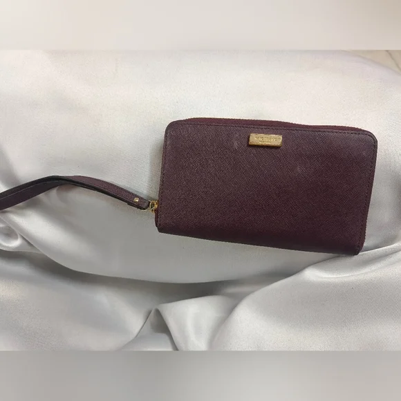 Authentic kate spade epi leather wallet - Picture 2 of 5